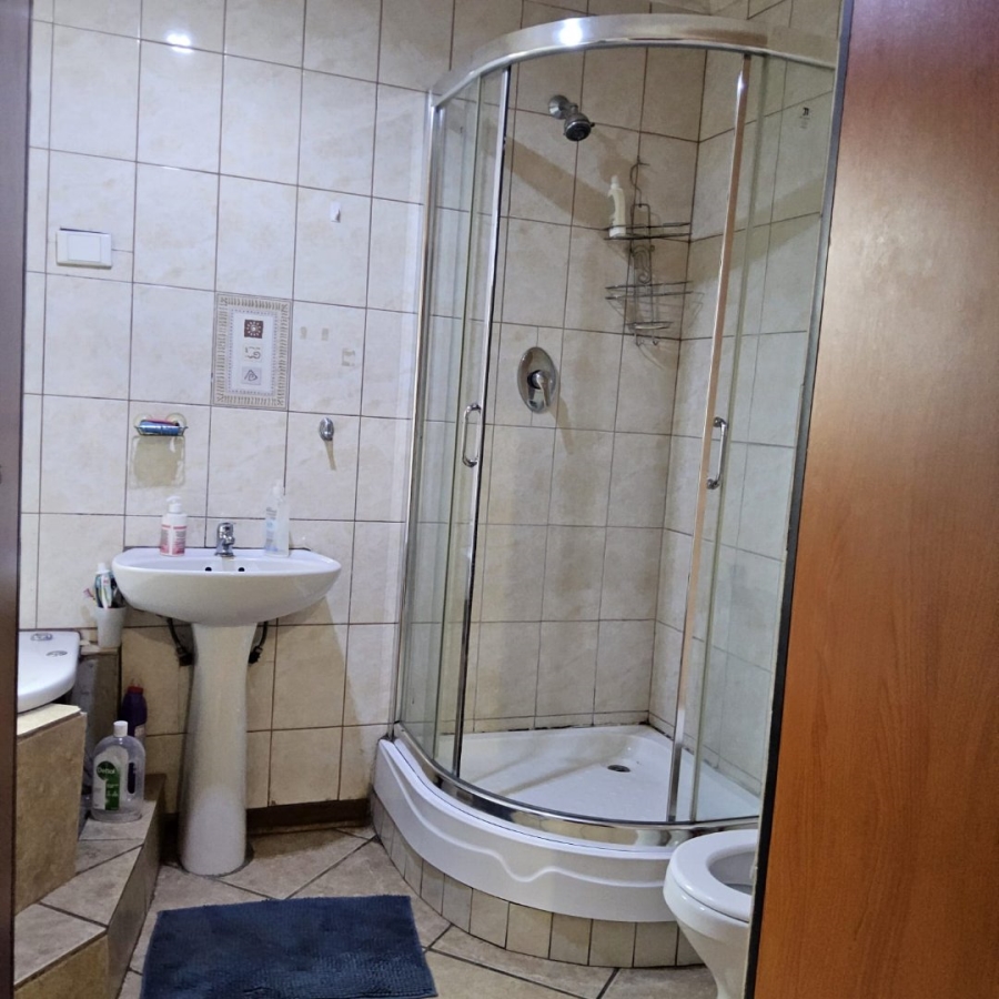 4 Bedroom Property for Sale in Grasslands Free State